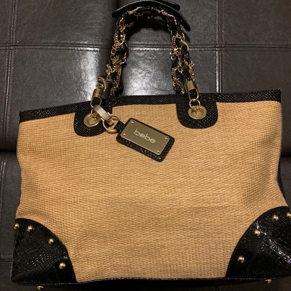 ❤️Gorgeous BEBE Purse❤️ - Picture 2 of 6
